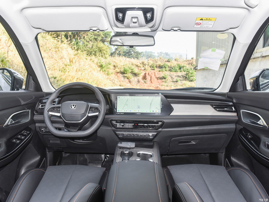 2024 Changan X7 Plus 7 posti auto a benzina con 1.5T automatico velocità massima di 190 KM/h