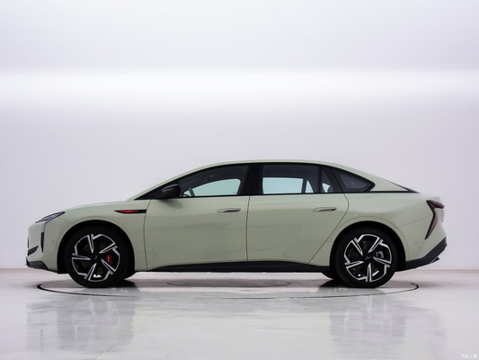 2024 Hongqi EH7 760 Pro Veicolo energetico a quattro ruote motrici con 4 porte 5 posti Struttura del corpo