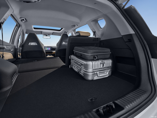 2024 Geely Haoyue Pro 1.5T DCT Zongheng Gasoline Car 4518*1834*1715 Velocità massima 190 KM/h