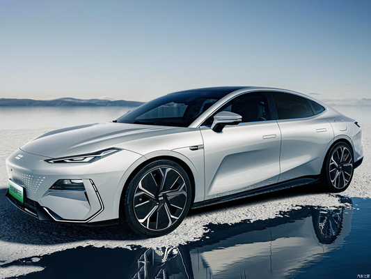 200KW Single Motor 2024 Geely Galaxy Yinhe E8 665km Starship Voyage Edition Veicolo energetico
