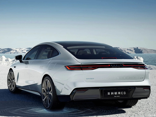 200KW Single Motor 2024 Geely Galaxy Yinhe E8 665km Starship Voyage Edition Veicolo energetico