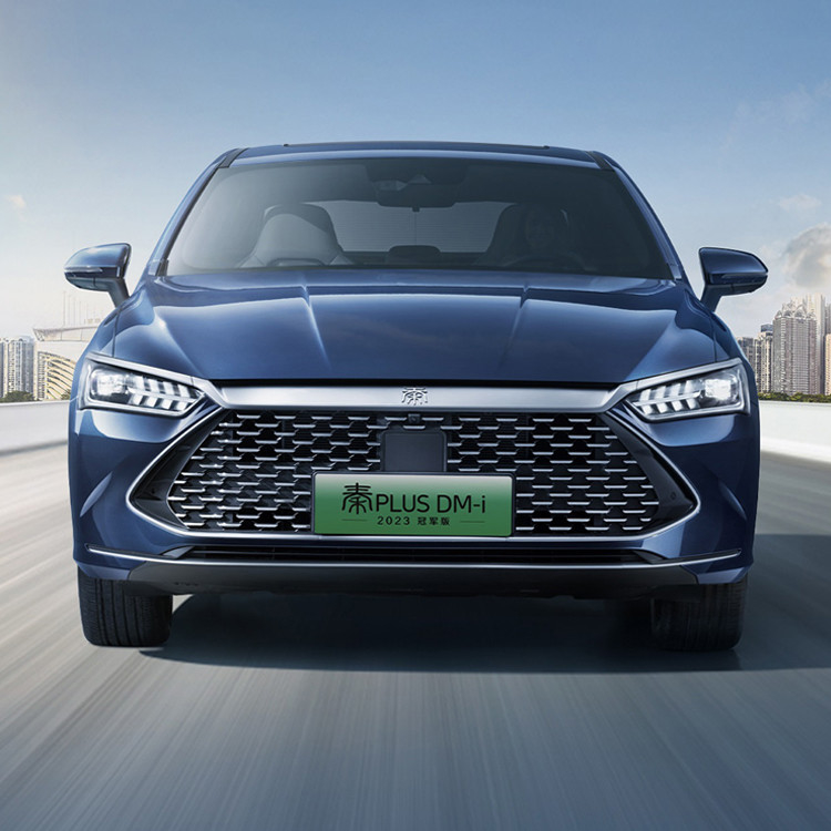 2023 BYD Qin Plus DM-i Champion PHEV Sedan Prodotta in ibrida 55KM/120KM 4 porte 5 posti