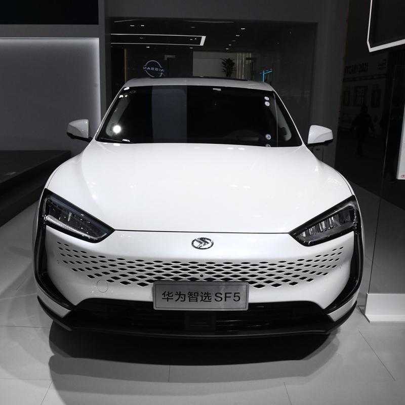 Tipo di energia ibrida 2021 Modello Huawei Seres SF5 Auto elettrica EVR 4WD Velocità massima 210 KM/h