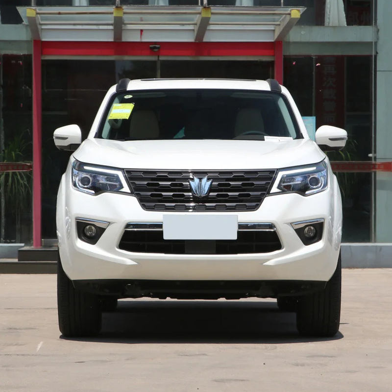 Volante multifunzione e luce diurna a LED Nissan Paladin 2023 2.0T a trazione integrale SUV esclusivo