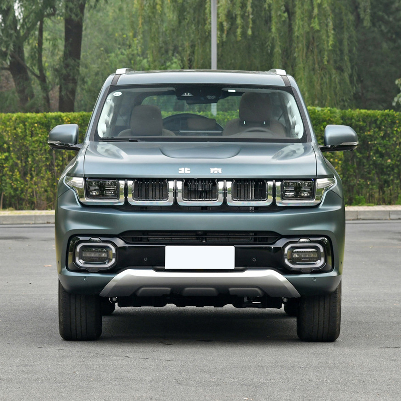 BAIC BJ60 2.0T SUV fuoristrada di grande cilindrata realizzato con 5 posti e grande spazio