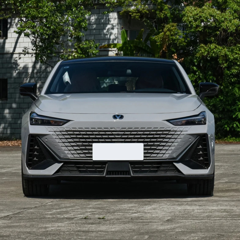 2023 Changan Uni-v 1.5T hatchback berlina a benzina con controllo di velocità ACC come immagine