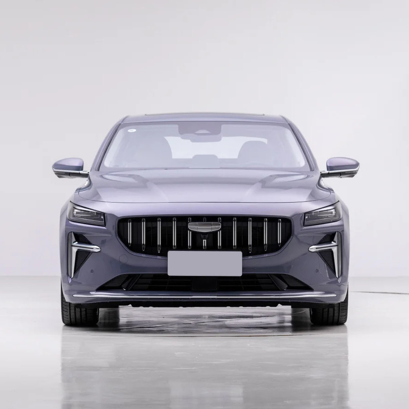 Geely Preface L 1.5TD Hybrid Luxury Sedan con 4 cambio in avanti e davanti 1 posteriore 1 radar