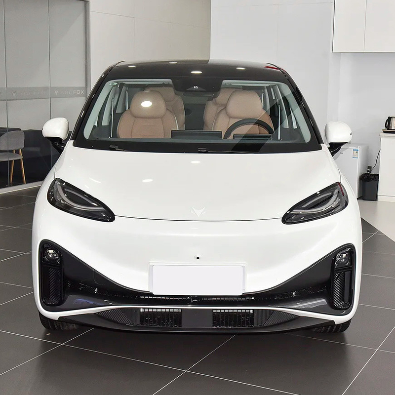 2023MPV ARCFOX KALA Veicolo elettrico a 5 porte e 4 posti con potenza motoria di 200 kW e garanzia