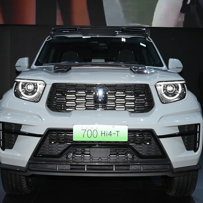 Tank 700 Hi4-T 2024 SUV ibrido con potenza motore di 120 kW e struttura della carrozzeria a 5 porte e 5 posti