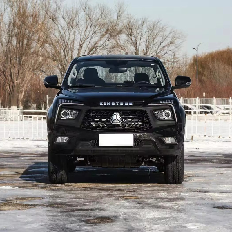 2024 SINOTRUK 2.0T Automatic Diesel 4WD Long-Axis Luxury Pickup Truck con guida a sinistra