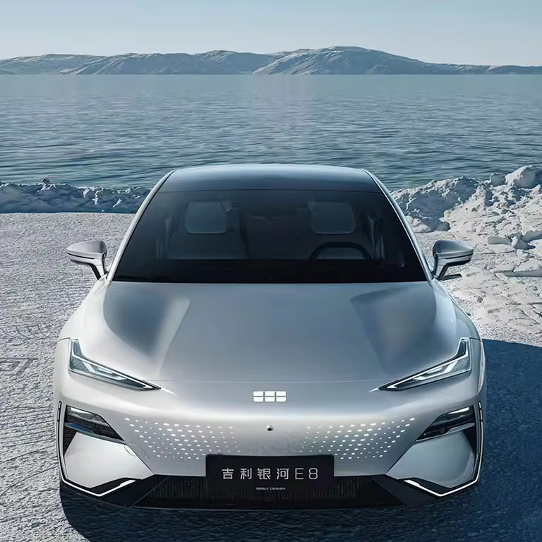 200KW Single Motor 2024 Geely Galaxy Yinhe E8 665km Starship Voyage Edition Veicolo energetico